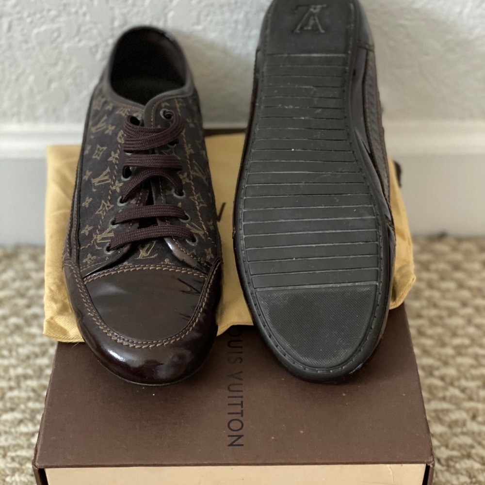 Louis Vuitton sneakers - Picture 2 of 3